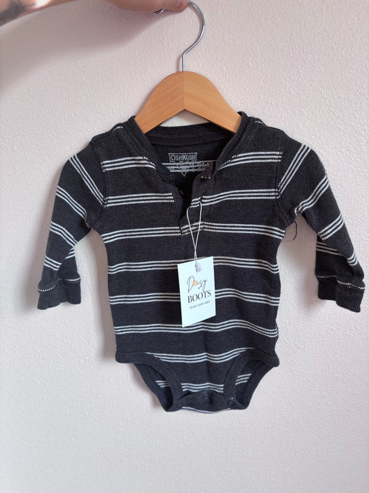 Oshkosh Longsleeve Onesie(Pre-Loved)(12M)
